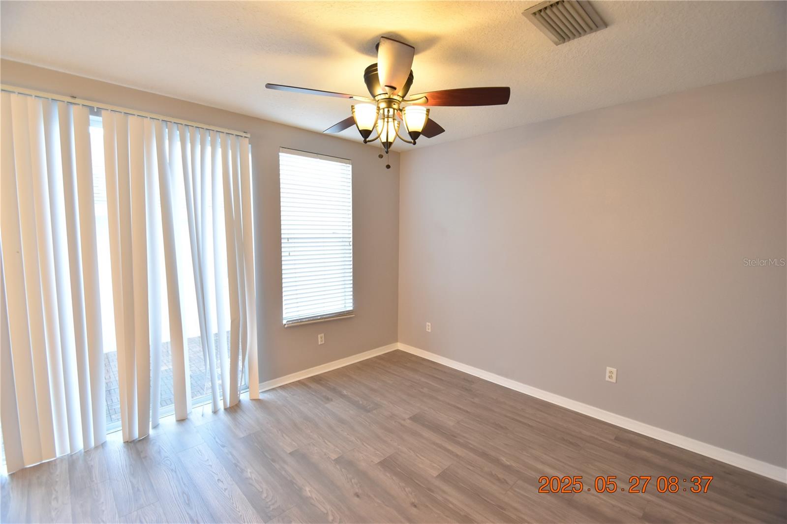Image 7 of 52 For 11509 Fountainhead Drive 11509