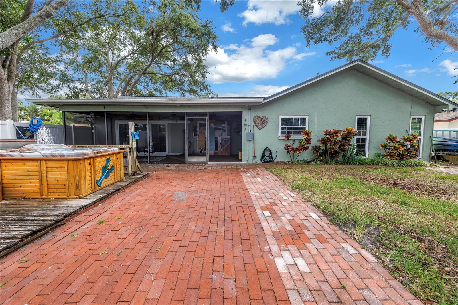Image 14 of 34 For 9611 107th Avenue N