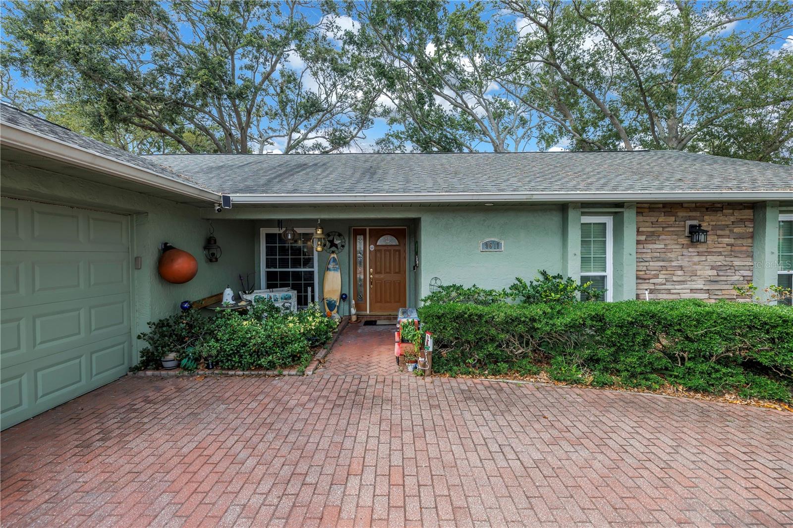 Image 20 of 34 For 9611 107th Avenue N