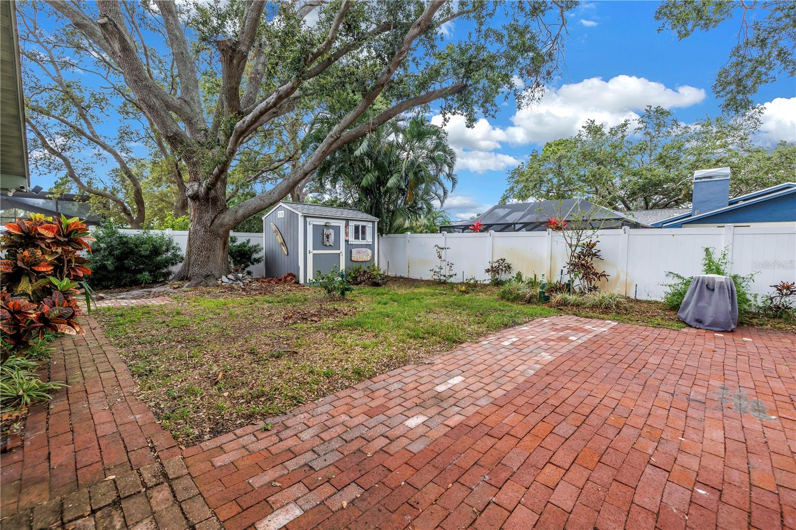 Image 21 of 34 For 9611 107th Avenue N