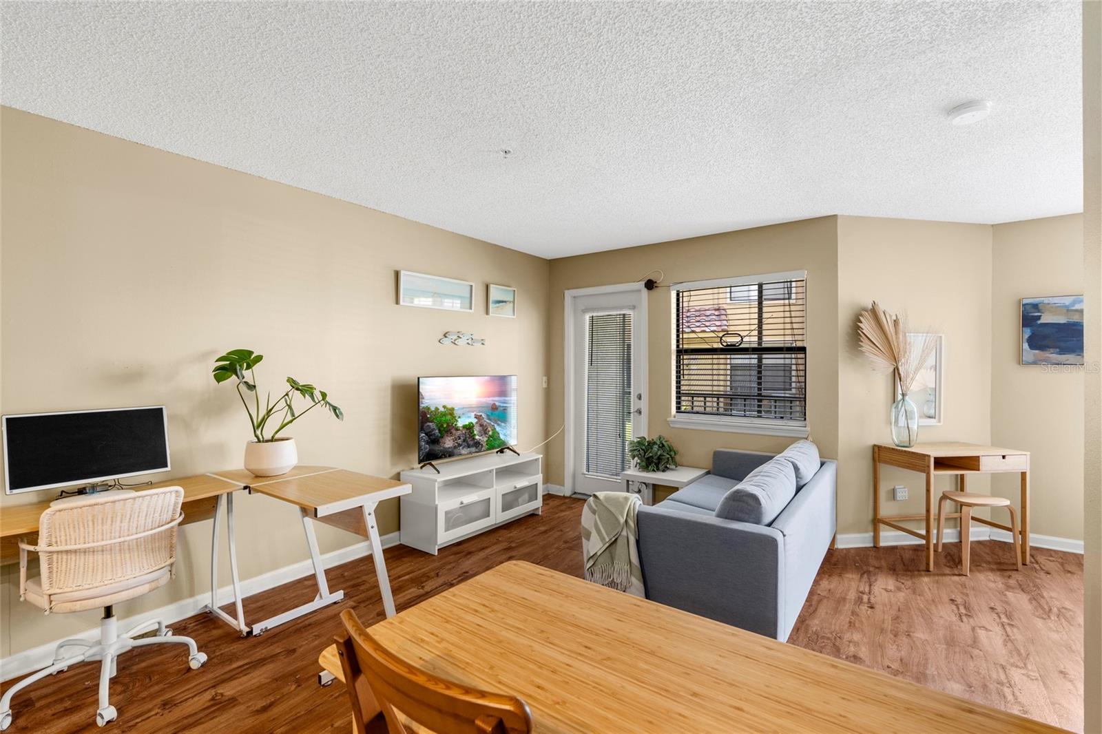 Image 4 of 29 For 11901 4th Street N 5111