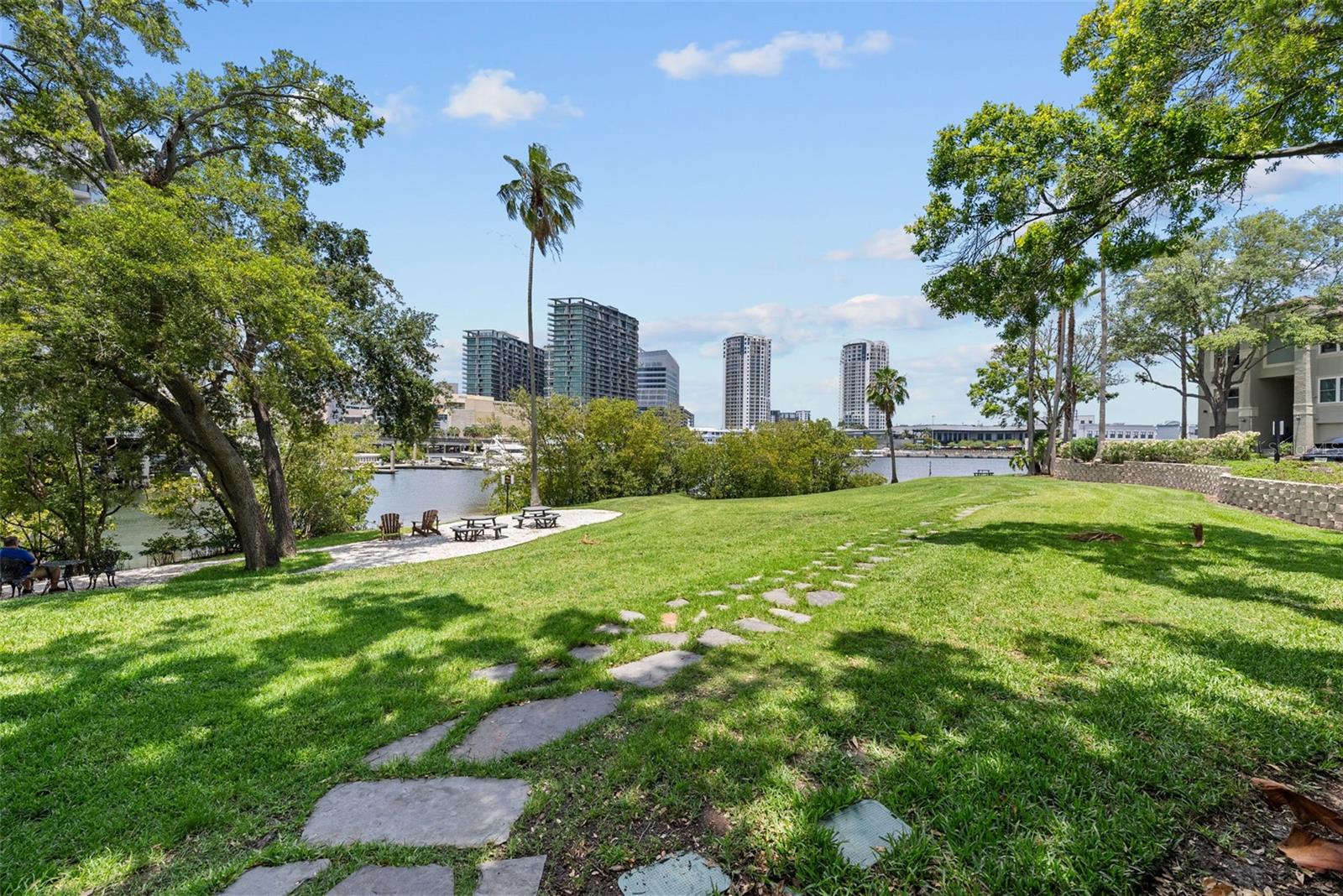 Image 40 of 48 For 727 Coral Reef Drive Na
