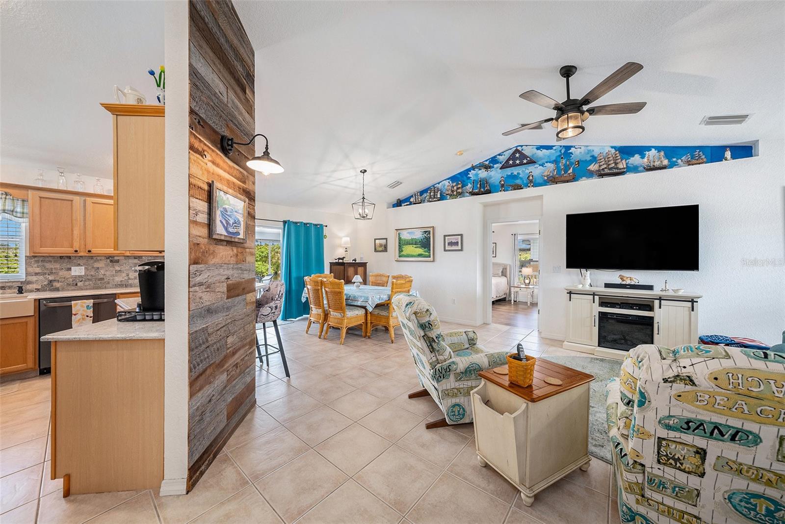 Listing photo id 10 for 2611 San Luis Road