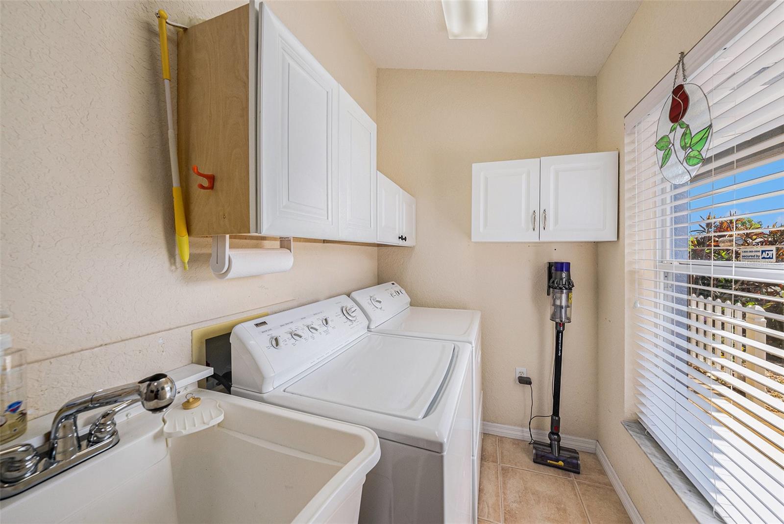 Listing photo id 11 for 2611 San Luis Road