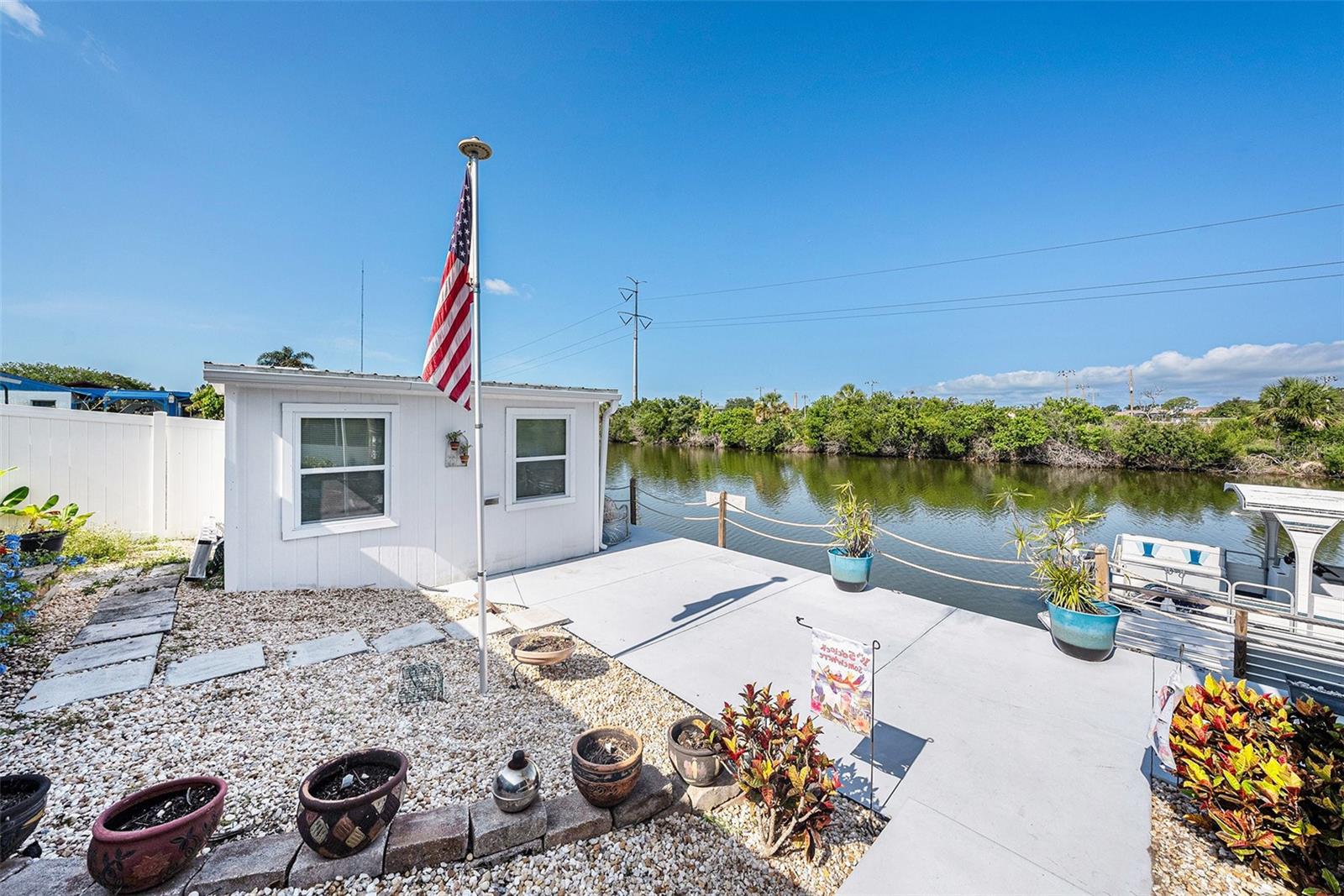 Listing photo id 22 for 2611 San Luis Road