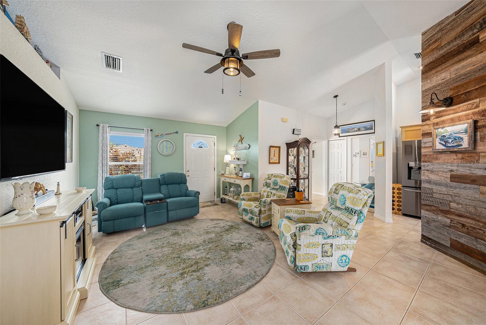 Listing photo id 5 for 2611 San Luis Road
