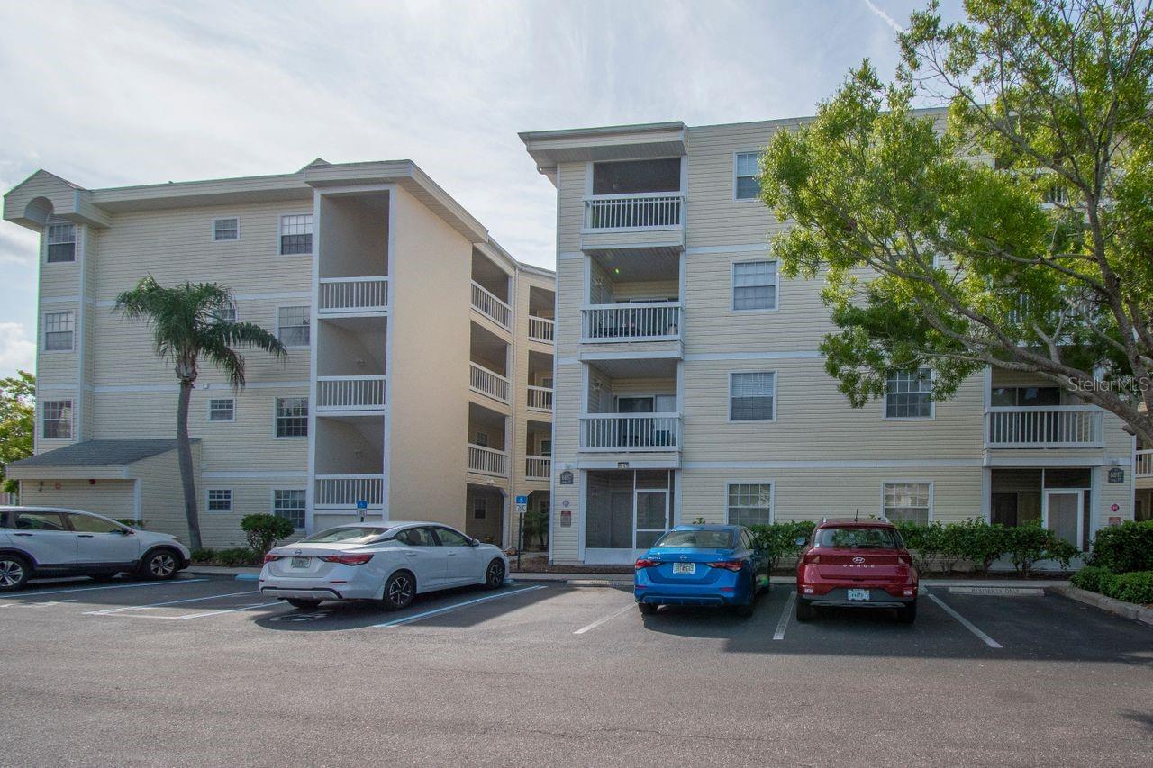 Details for 6817 Stones Throw Circle N 17203, ST PETERSBURG, FL 33710