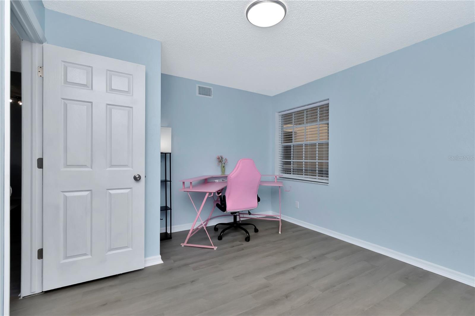 Image 15 of 57 For 6817 Stones Throw Circle N 17203