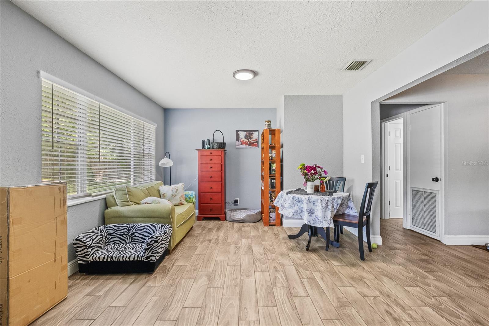 Listing photo id 11 for 1607 Bell Shoals Road