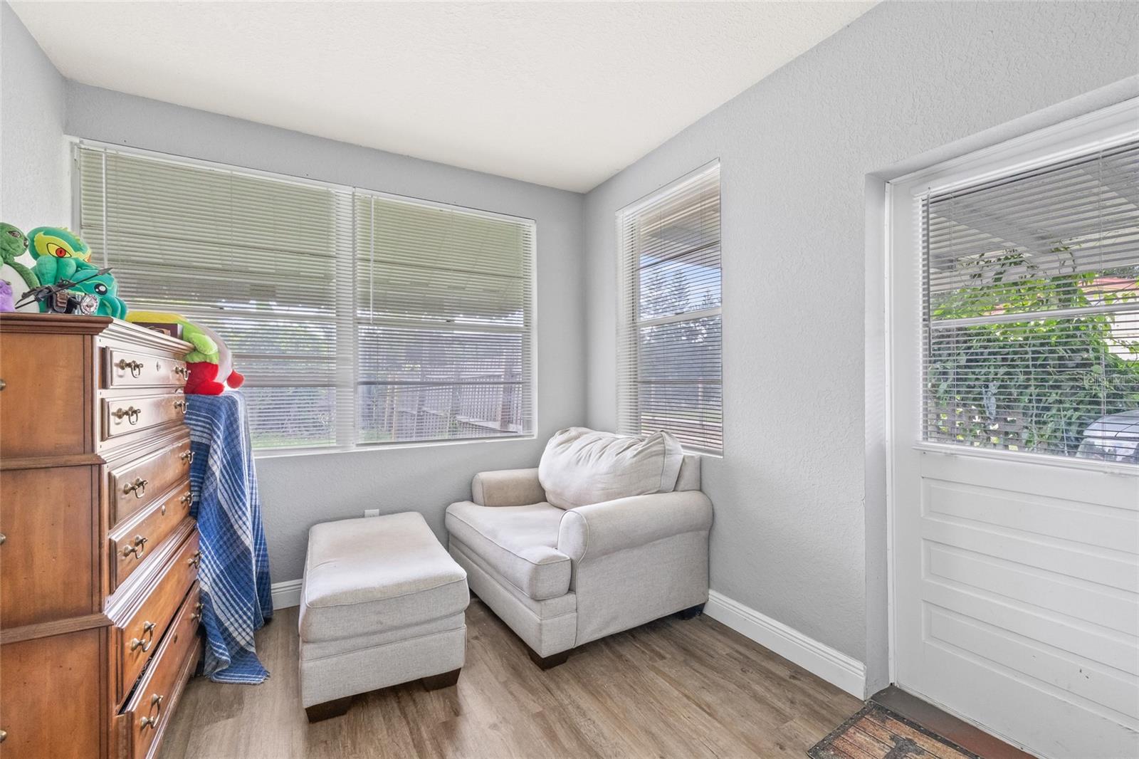 Listing photo id 18 for 1607 Bell Shoals Road