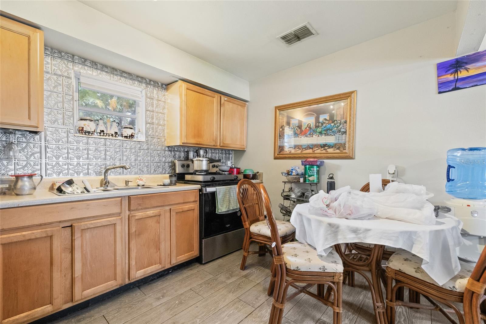 Listing photo id 27 for 1607 Bell Shoals Road