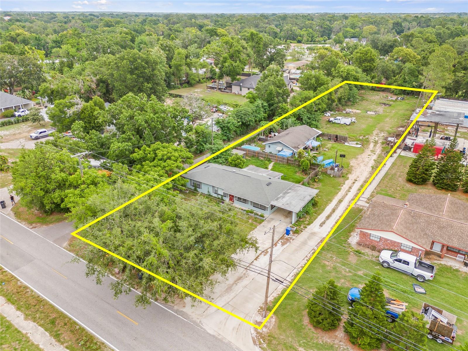 Listing photo id 4 for 1607 Bell Shoals Road