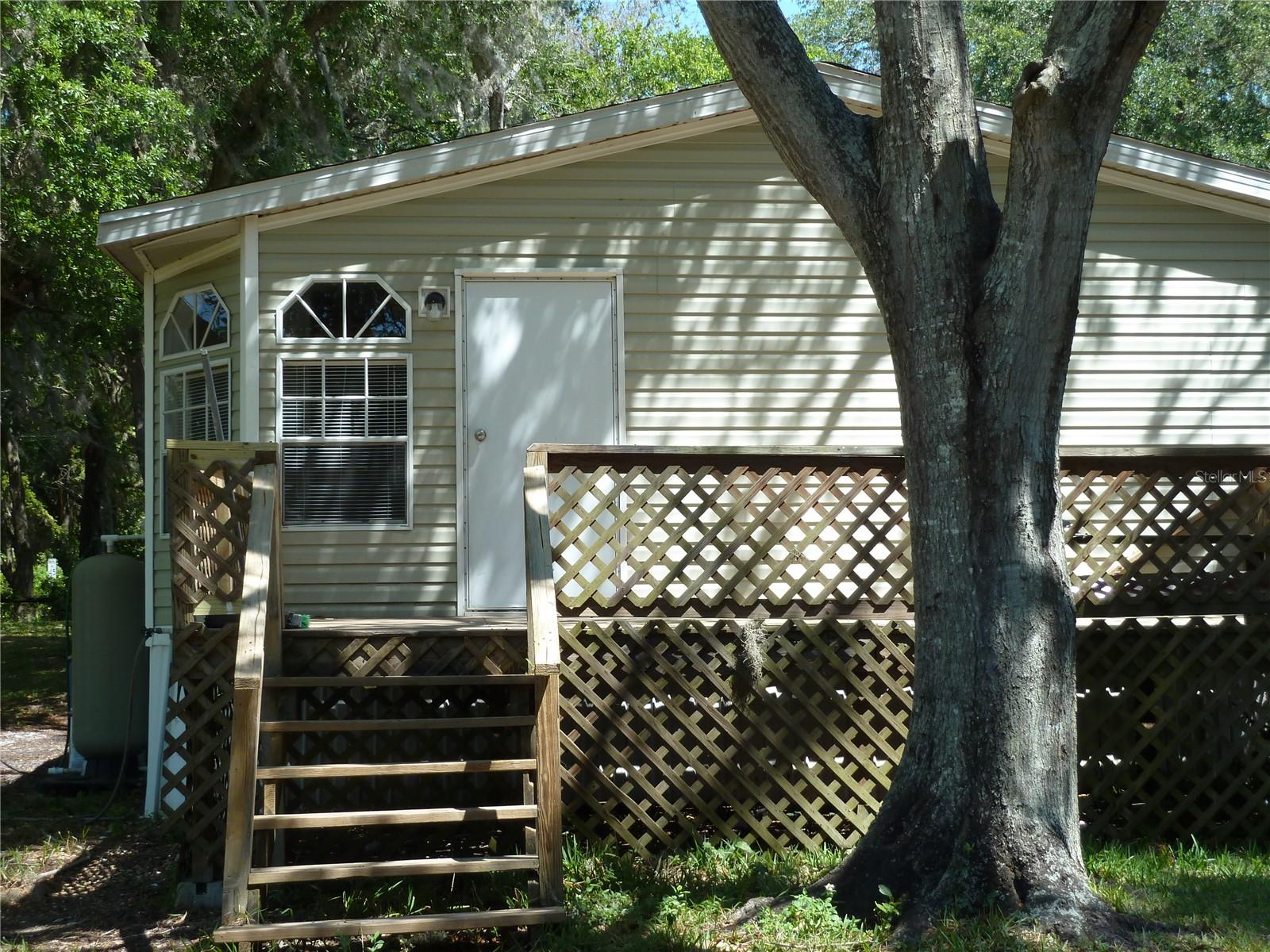 Image 10 of 37 For 22839 Bungalow Lane