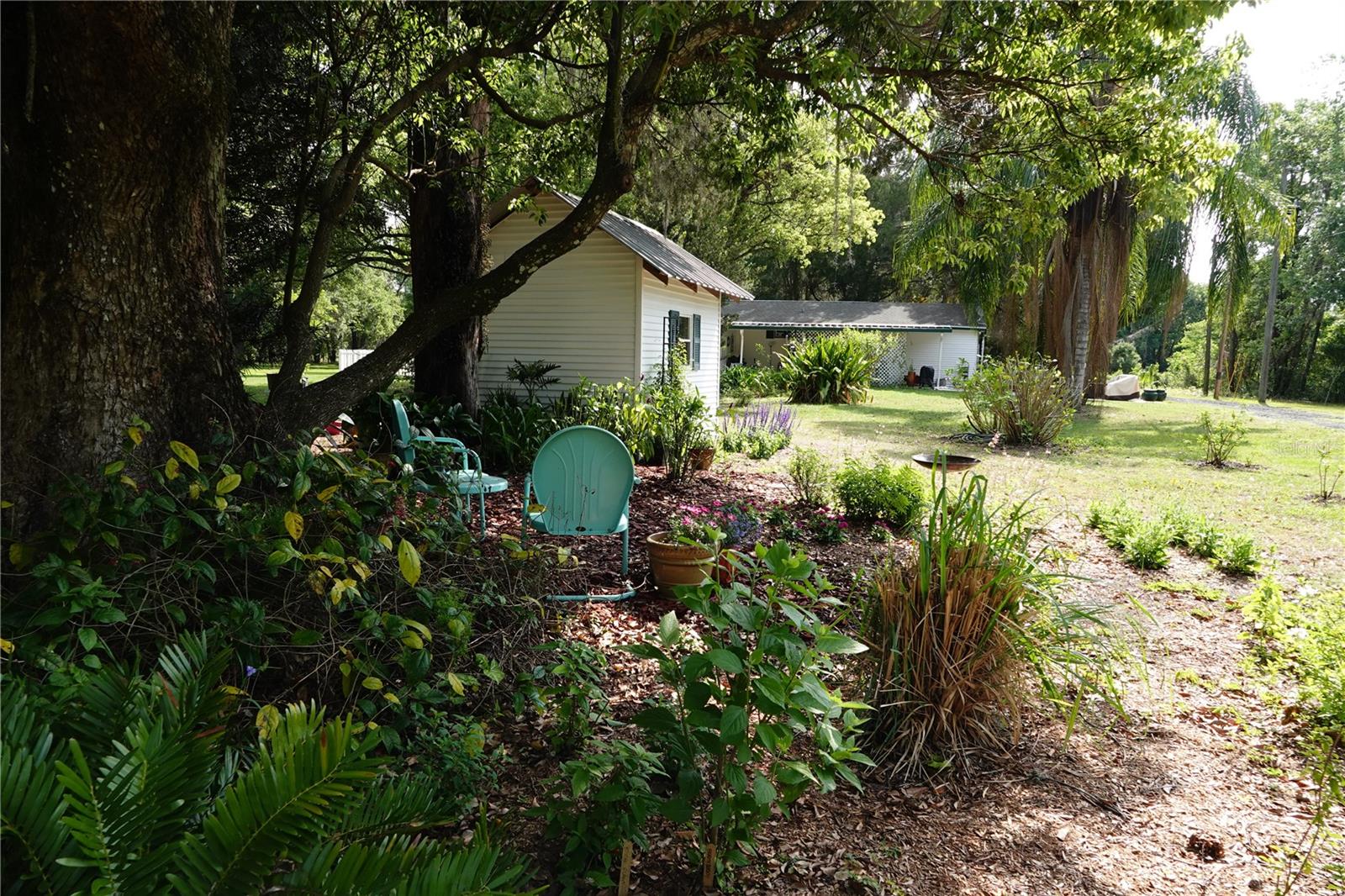 Image 16 of 37 For 22839 Bungalow Lane
