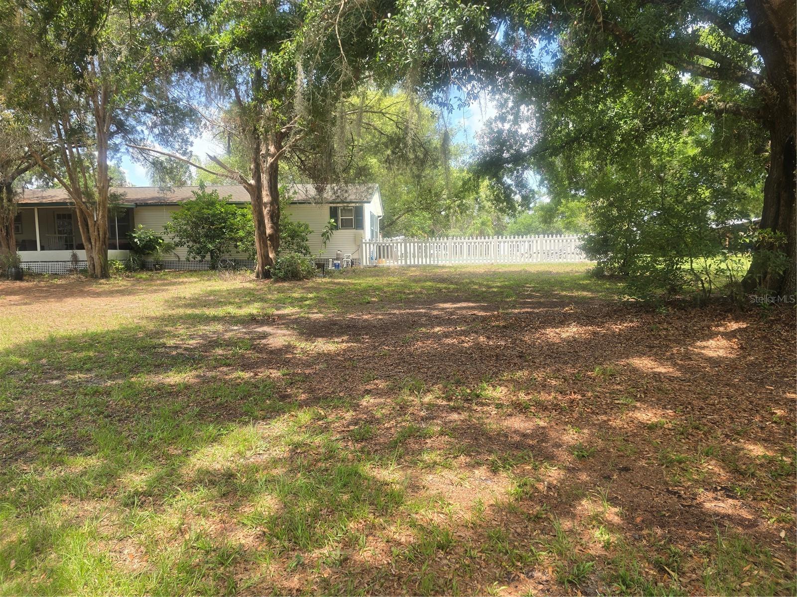 Image 28 of 37 For 22839 Bungalow Lane
