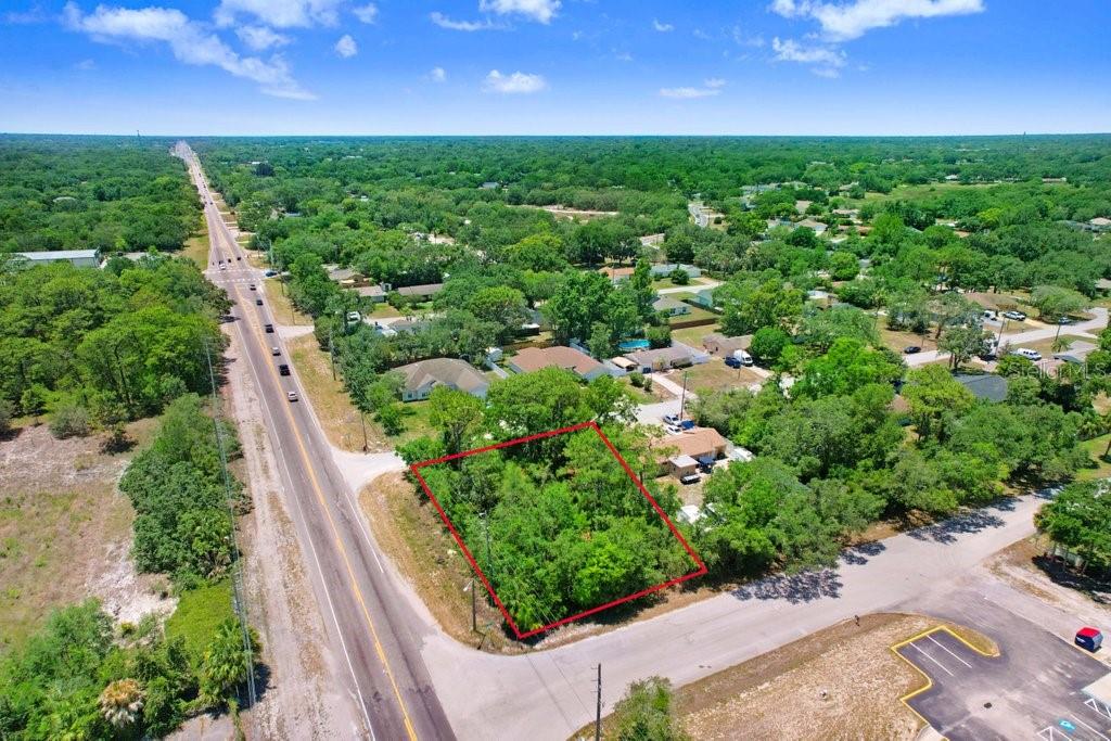 Listing photo id 1 for 94 Candlewick Avenue