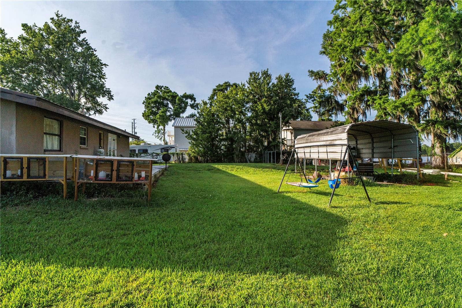 Image 18 of 39 For 10818 Land O Lakes Boulevard