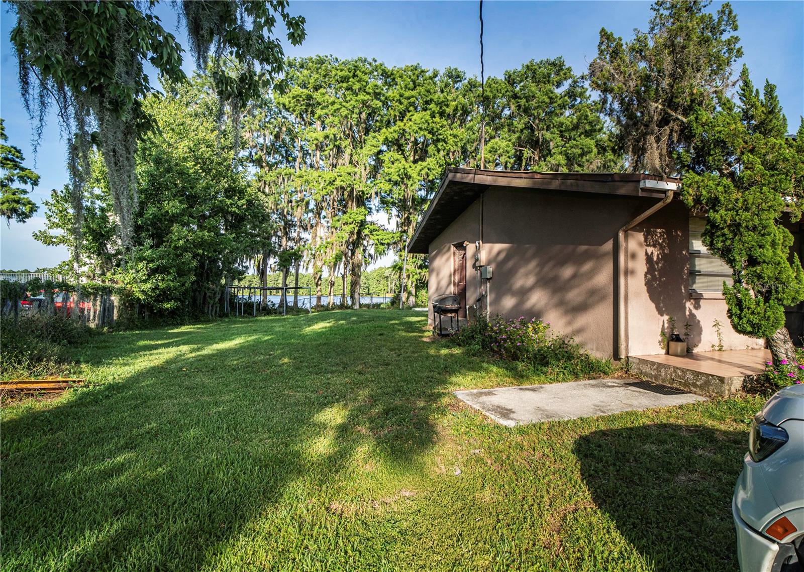 Image 19 of 39 For 10818 Land O Lakes Boulevard