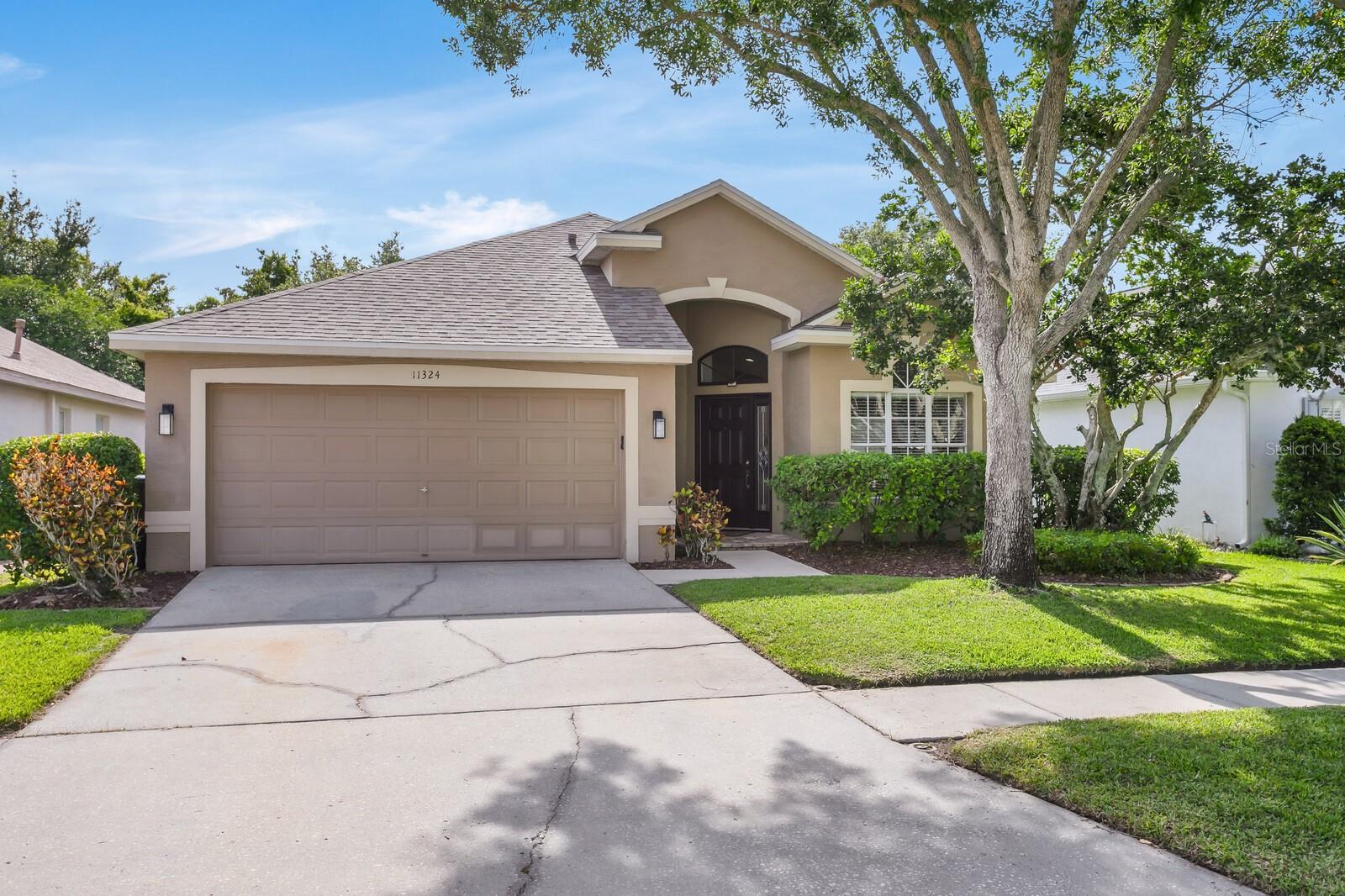 Listing photo id 8 for 11324 Cypress Reserve Drive