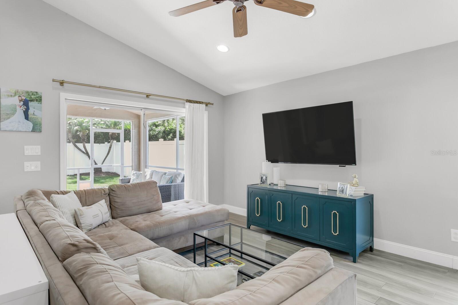 Listing photo id 1 for 11324 Cypress Reserve Drive