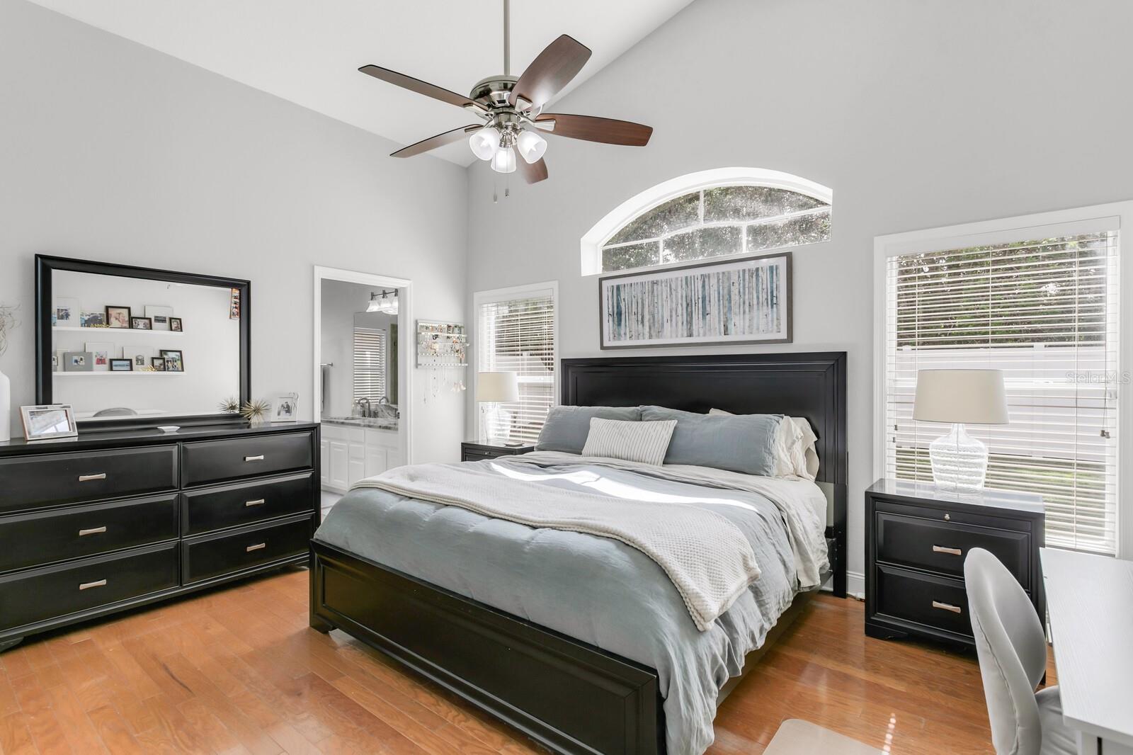 Listing photo id 3 for 11324 Cypress Reserve Drive