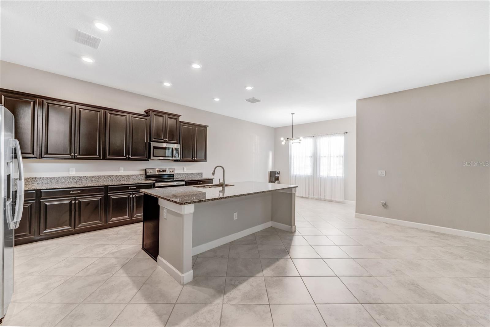 Listing photo id 9 for 11726 Sunburst Marble Road