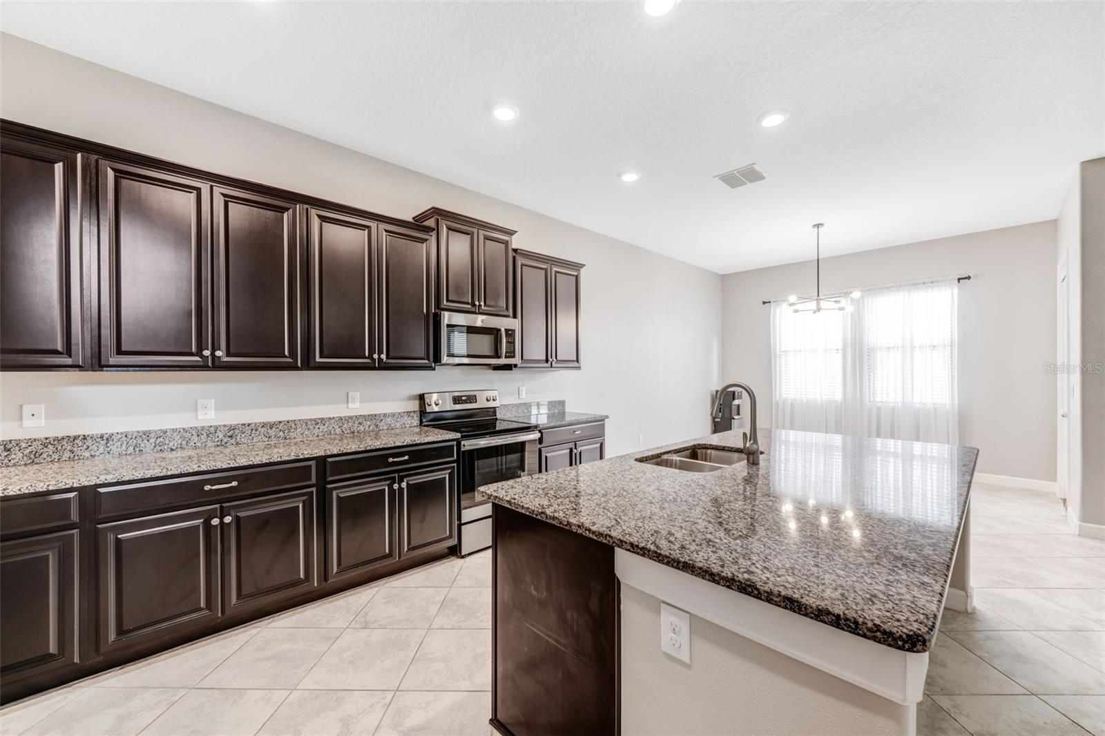 Listing photo id 11 for 11726 Sunburst Marble Road