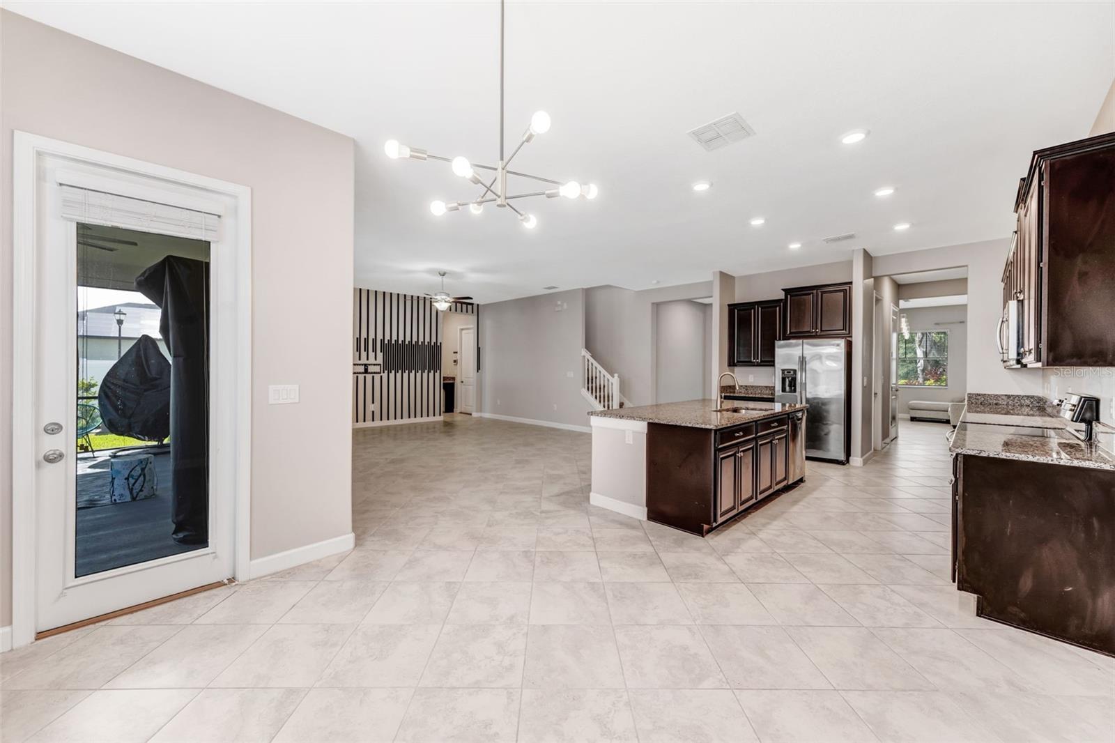 Listing photo id 15 for 11726 Sunburst Marble Road
