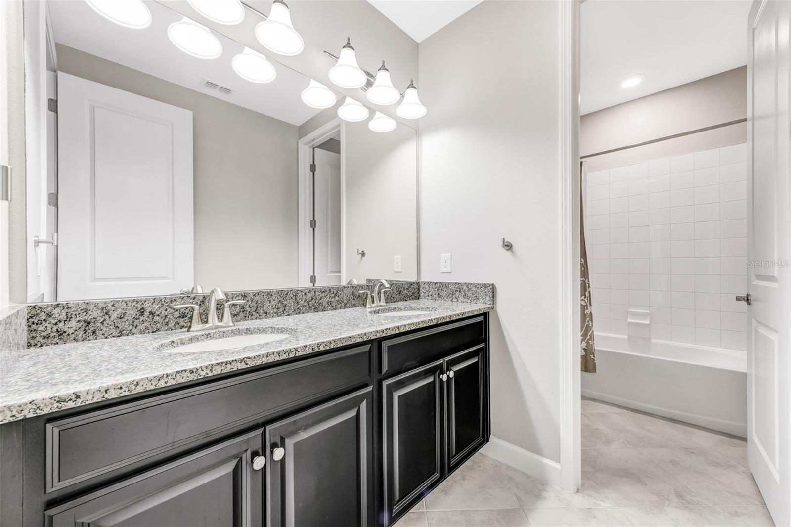 Listing photo id 36 for 11726 Sunburst Marble Road