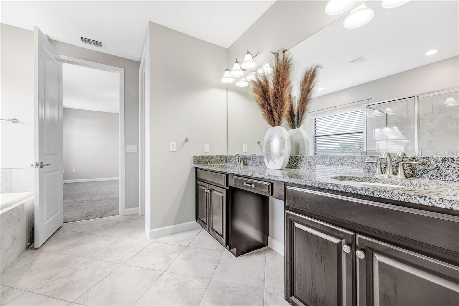 Listing photo id 41 for 11726 Sunburst Marble Road