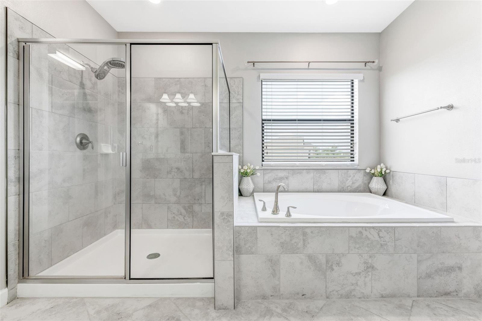 Listing photo id 42 for 11726 Sunburst Marble Road