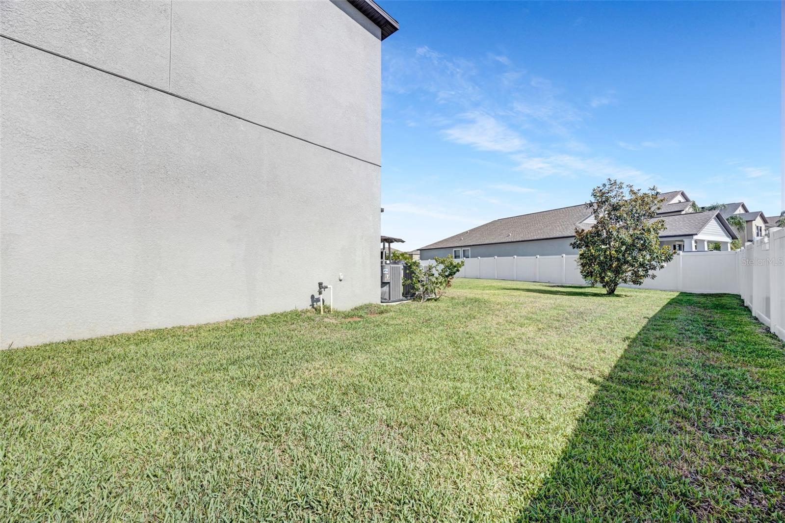 Listing photo id 55 for 11726 Sunburst Marble Road
