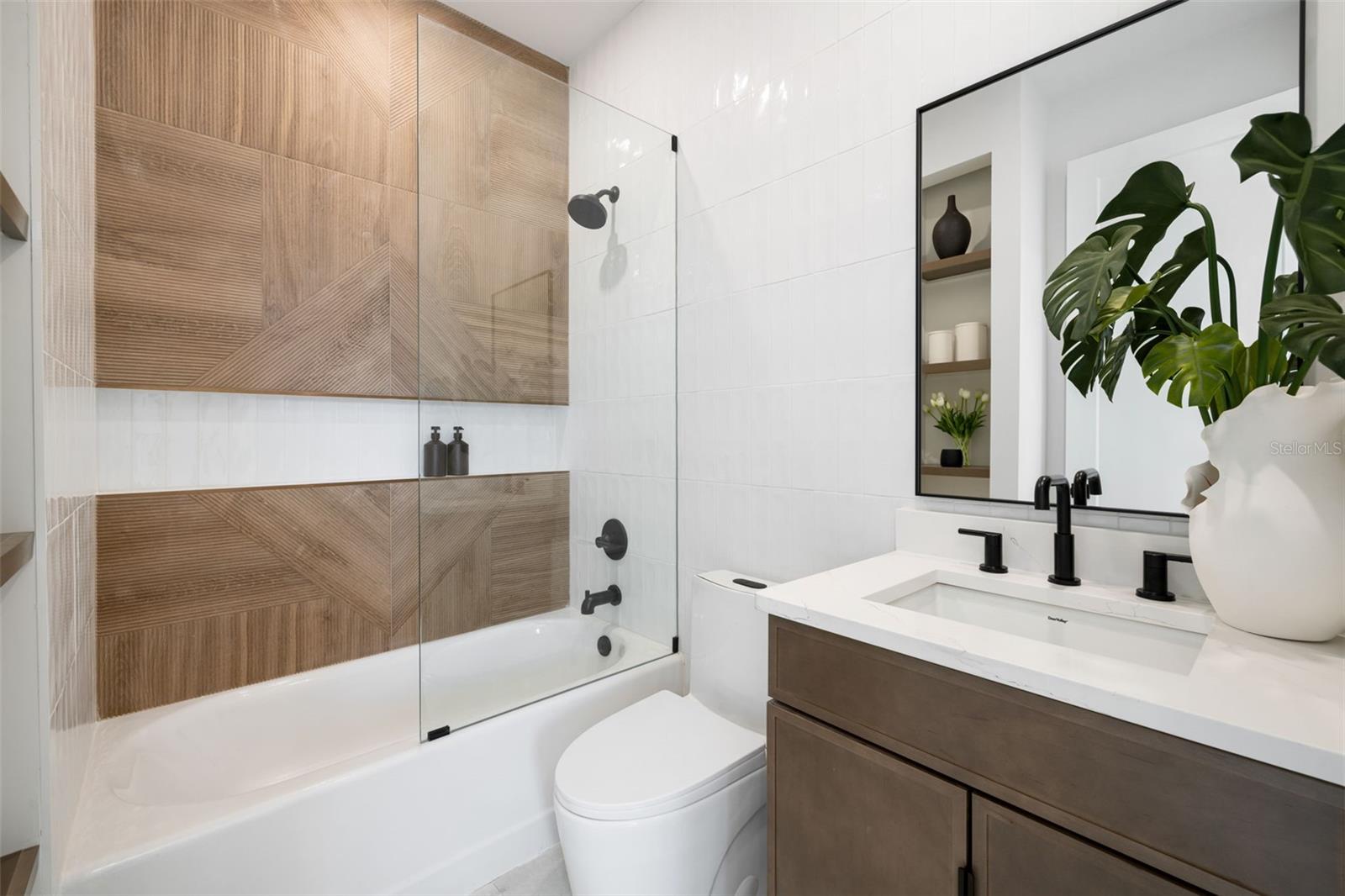 Image 23 of 65 For 10340 2nd Way N