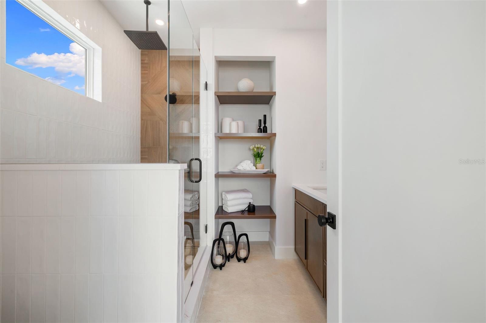 Image 30 of 65 For 10340 2nd Way N