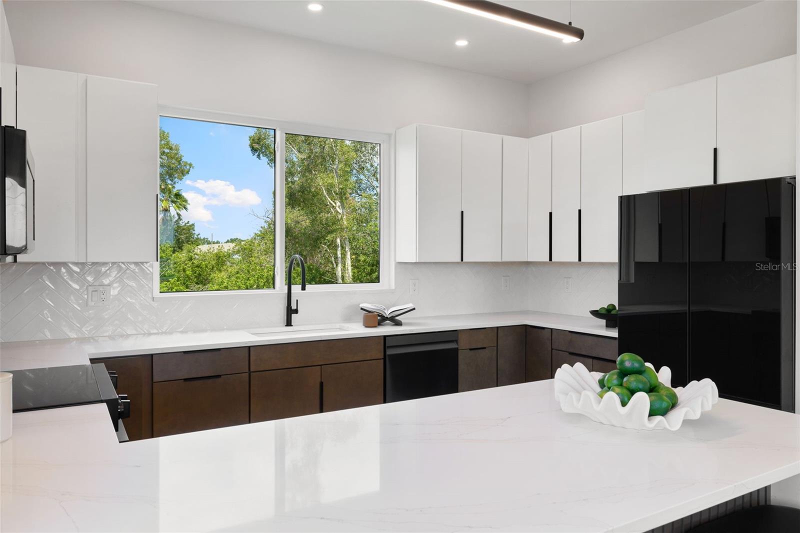 Image 8 of 65 For 10340 2nd Way N