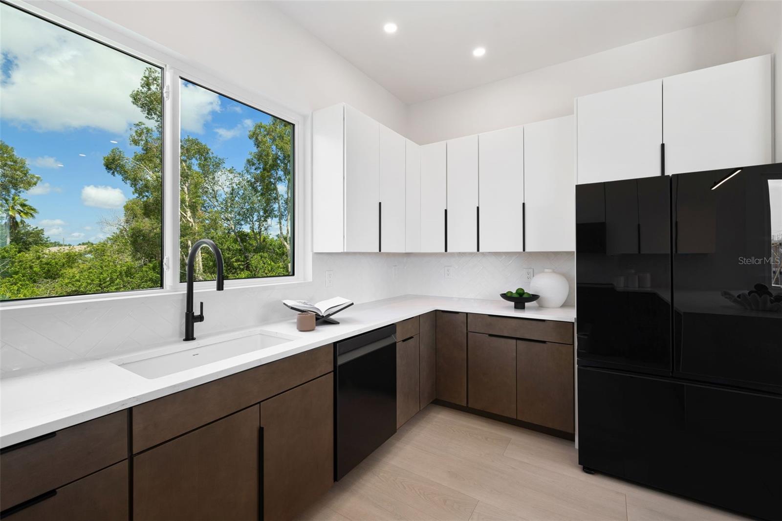 Image 9 of 65 For 10340 2nd Way N