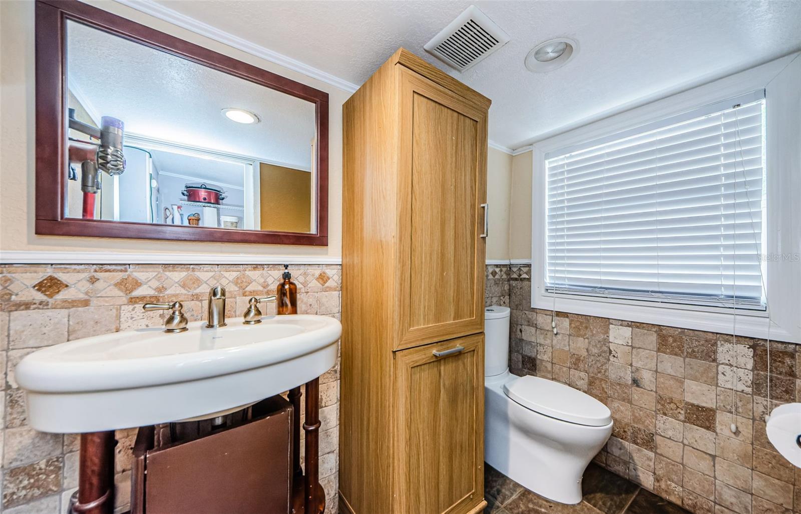 Image 25 of 35 For 6618 11th Street