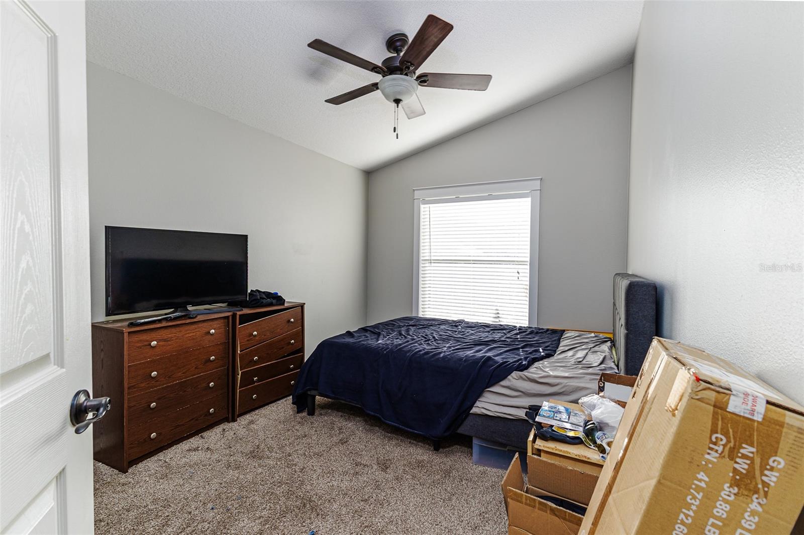 Image 10 of 23 For 447 Bridle Path Way