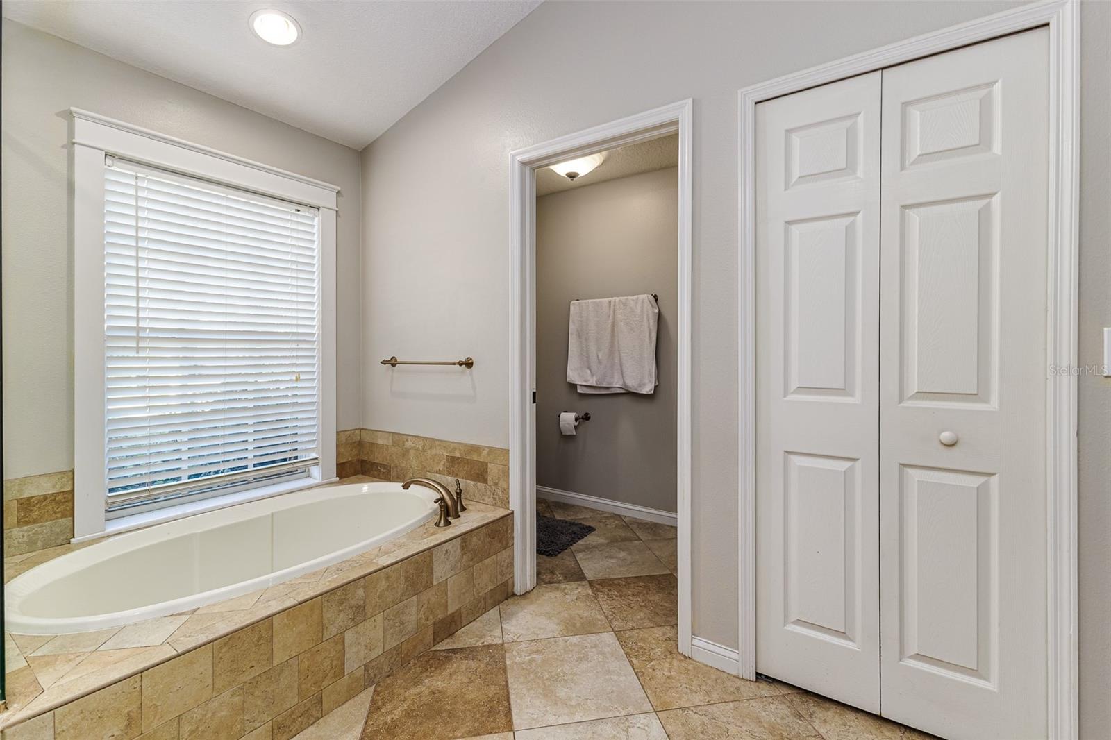 Image 15 of 23 For 447 Bridle Path Way