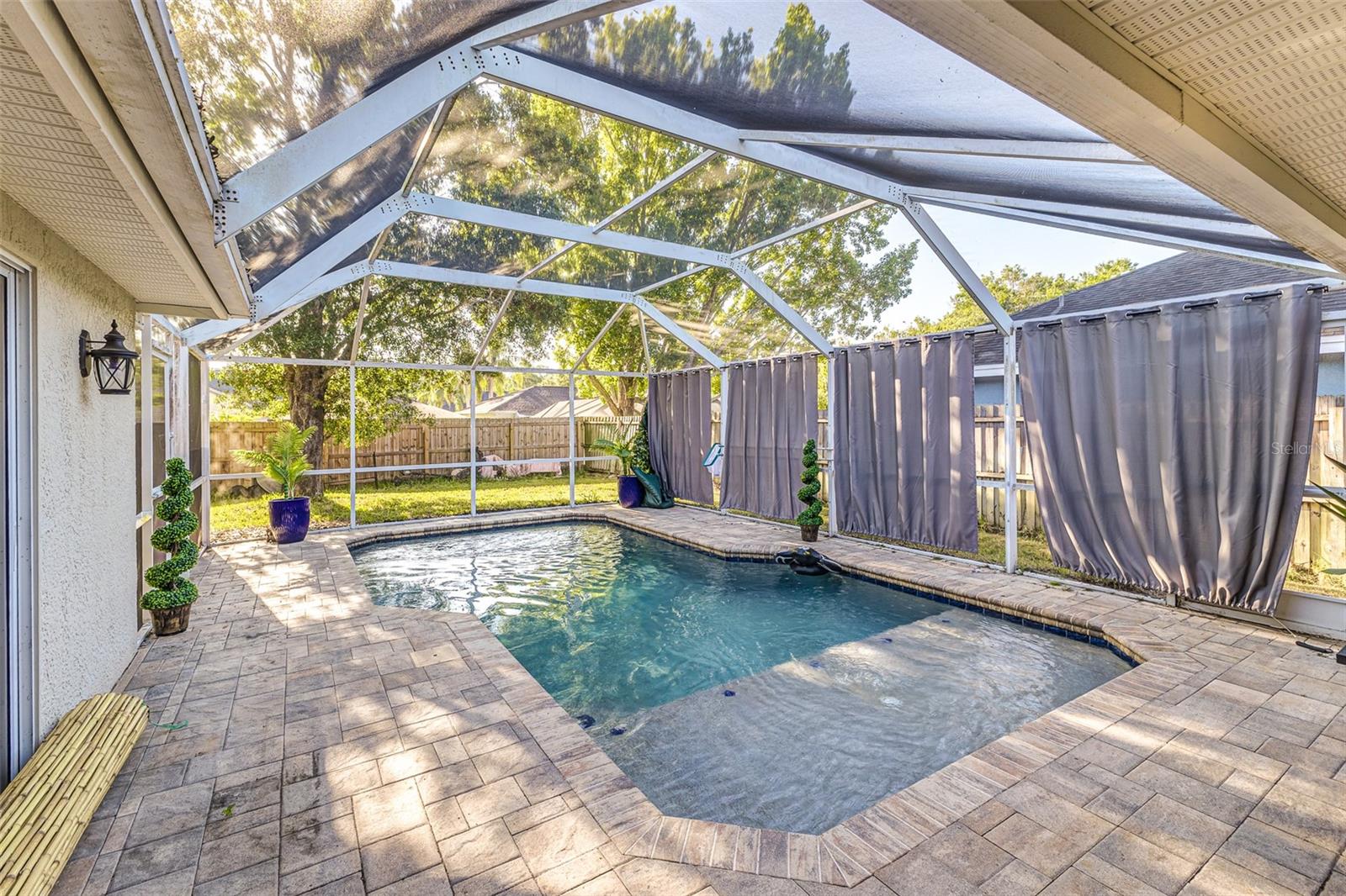 Image 20 of 23 For 447 Bridle Path Way