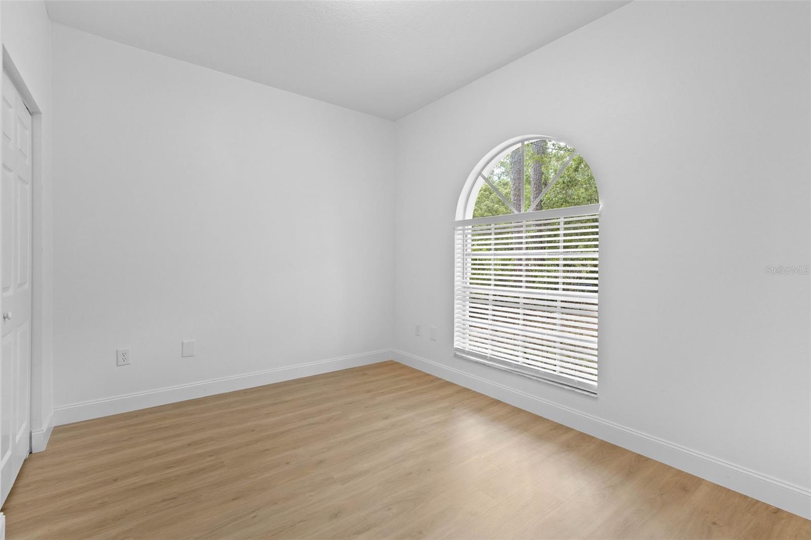 Image 17 of 46 For 7644 Conrad Street