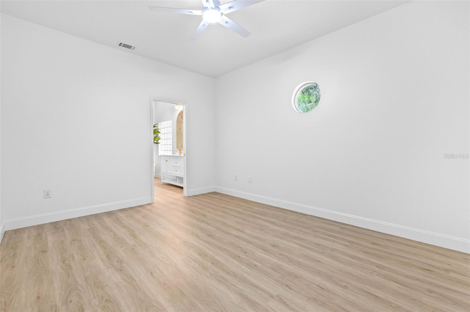 Image 24 of 46 For 7644 Conrad Street