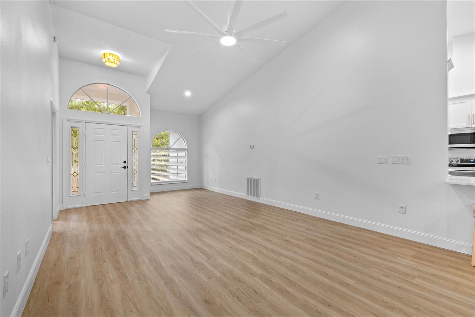Image 9 of 46 For 7644 Conrad Street