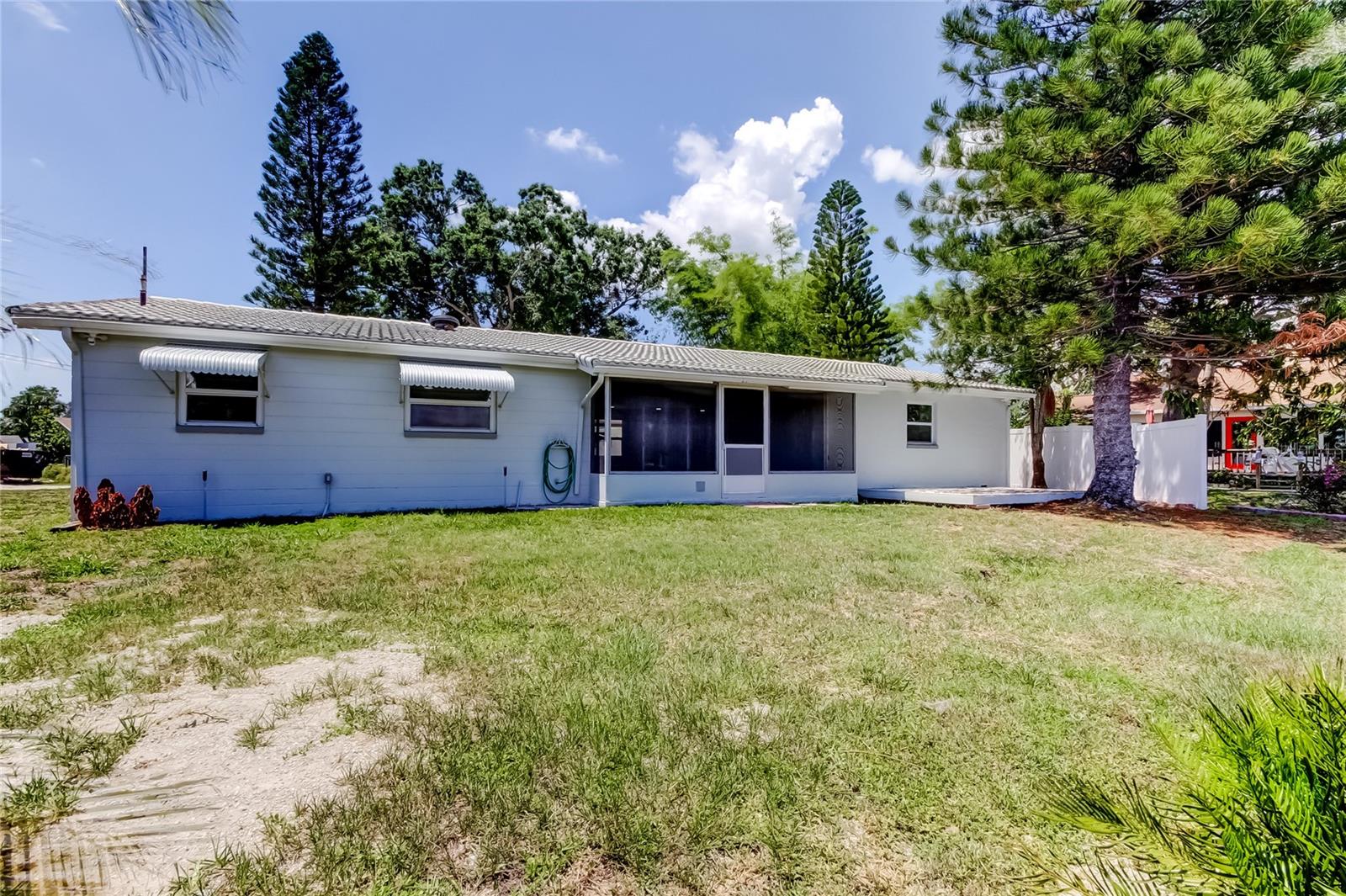 Image 63 of 64 For 10744 Drummond Road