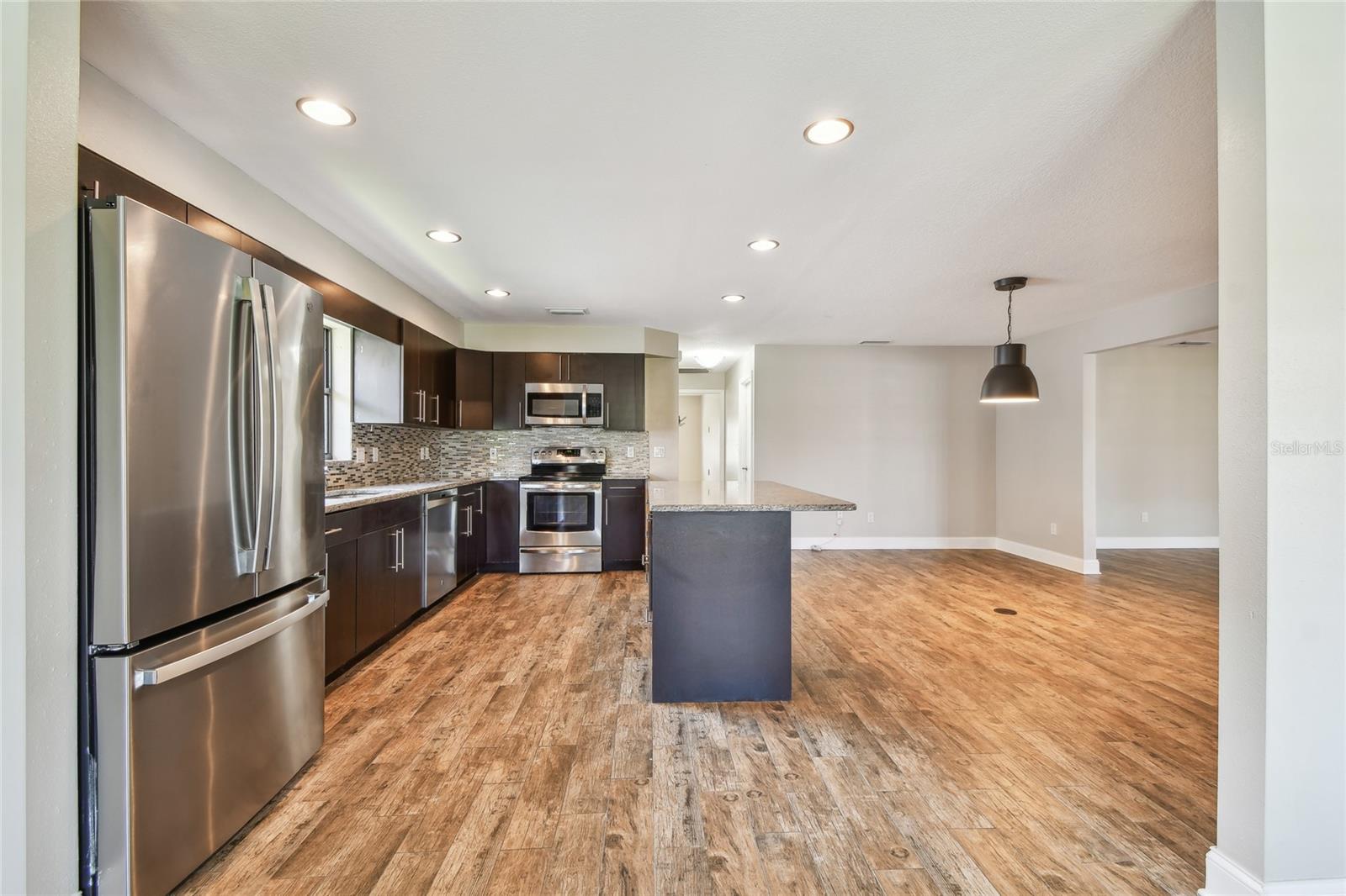 Image 13 of 83 For 1175 San Carlos Avenue Ne