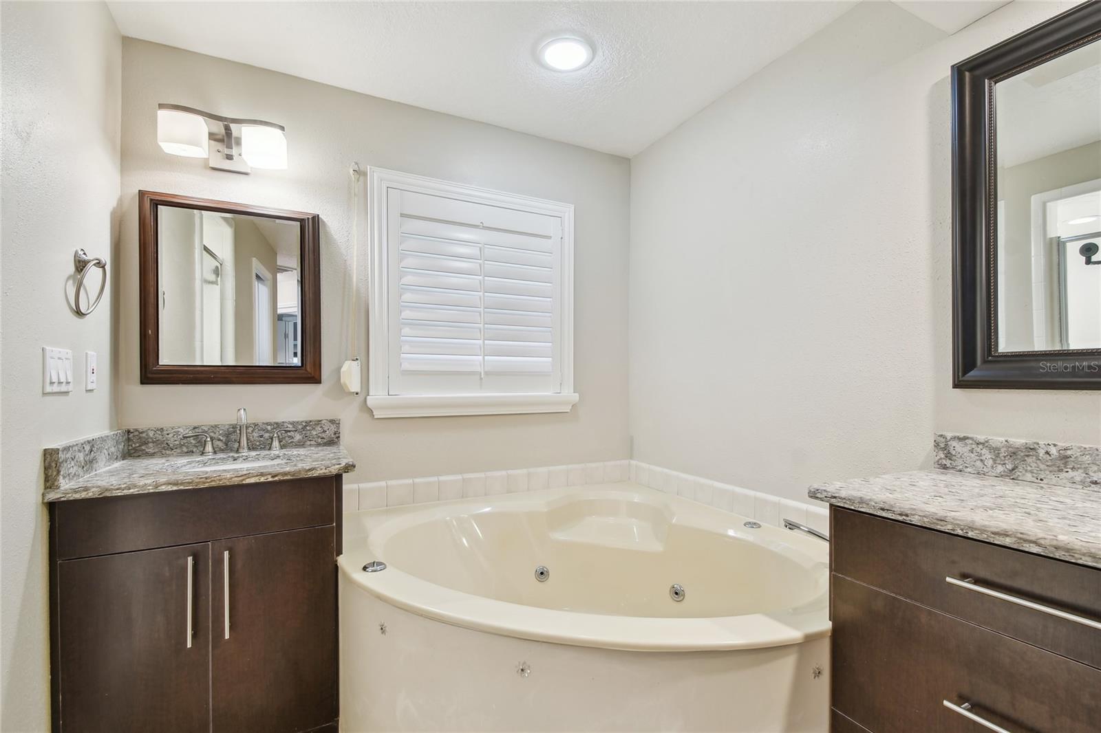 Image 30 of 83 For 1175 San Carlos Avenue Ne