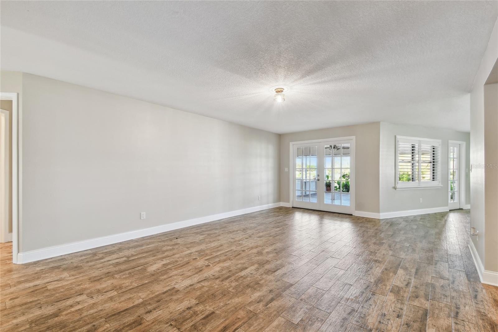 Image 6 of 83 For 1175 San Carlos Avenue Ne