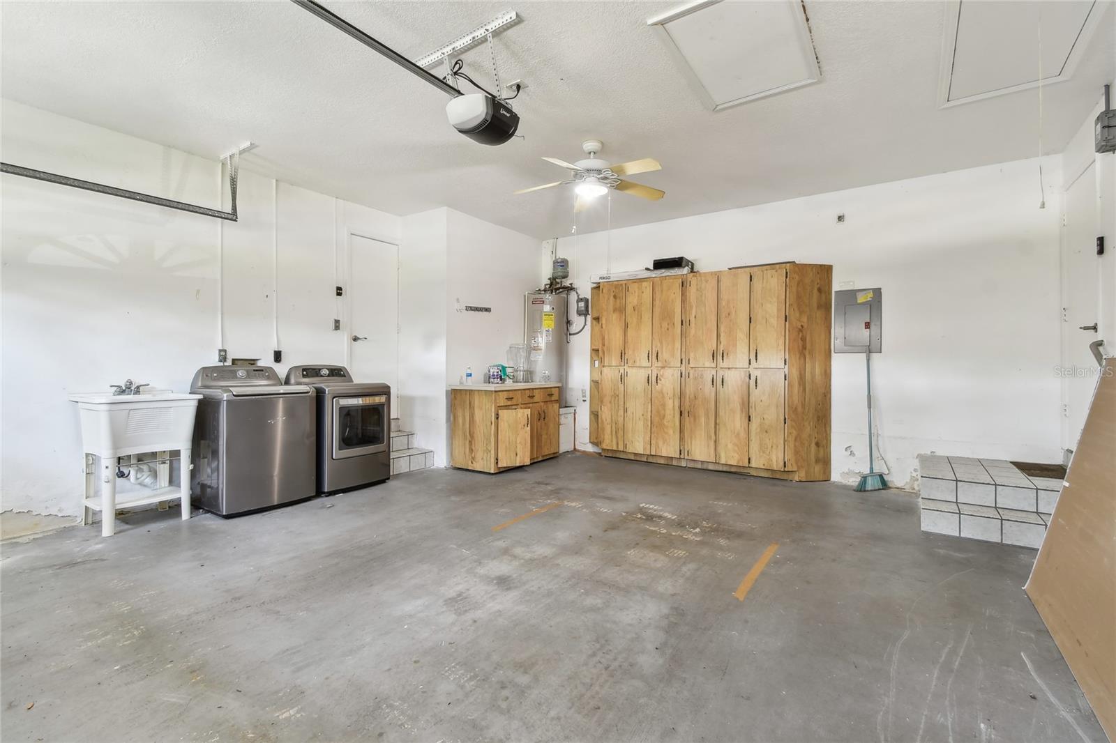 Image 60 of 83 For 1175 San Carlos Avenue Ne
