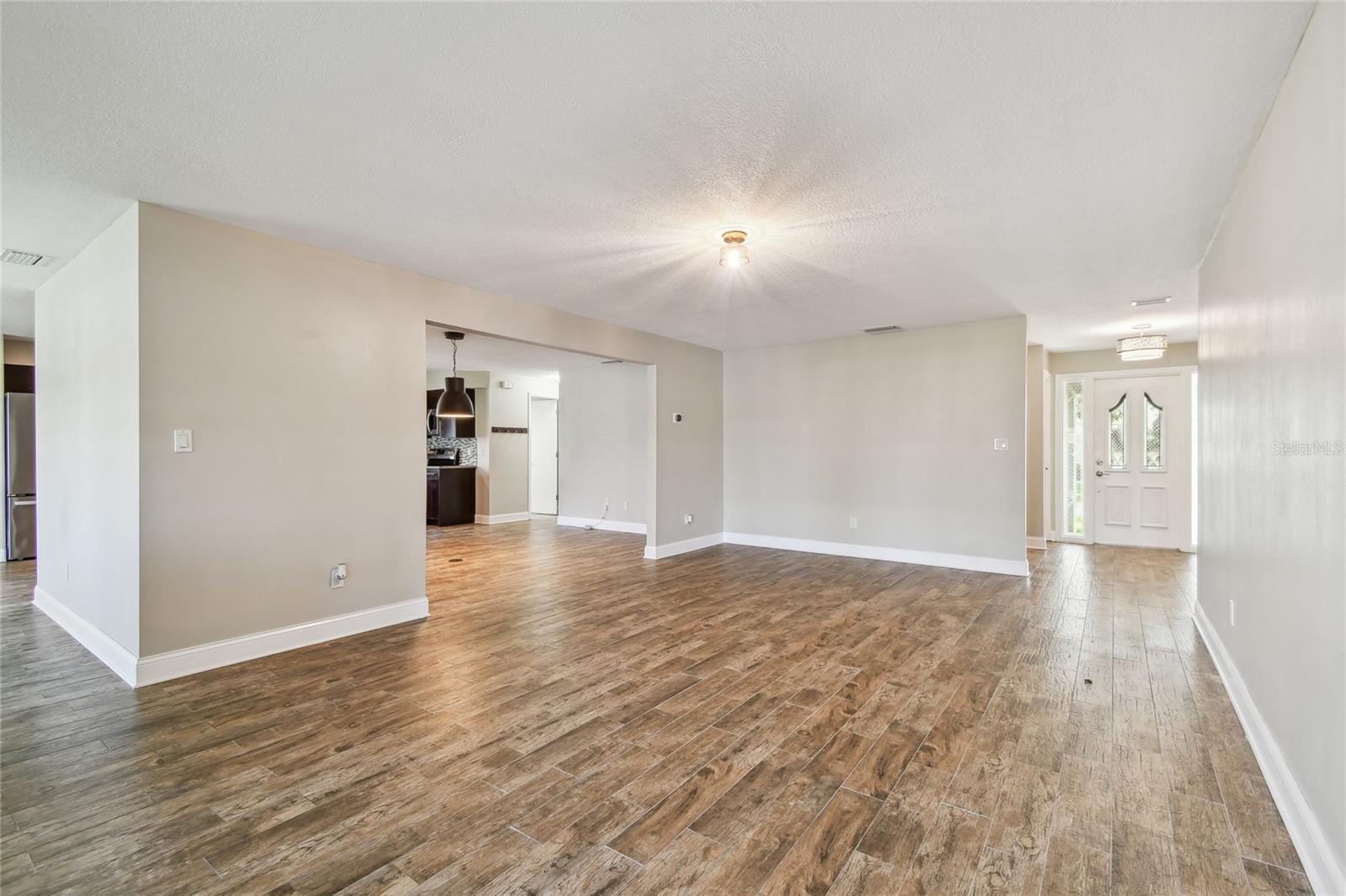 Image 7 of 83 For 1175 San Carlos Avenue Ne
