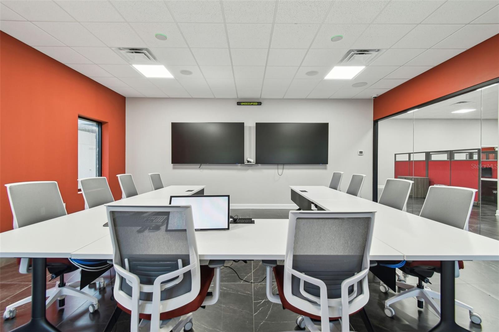 Listing photo id 14 for 13908 Monroes Business Park